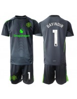 Manchester United Altay Bayindir #1 Keeper Bortedraktsett Barn 2025-26 Korte ermer (+ bukser)